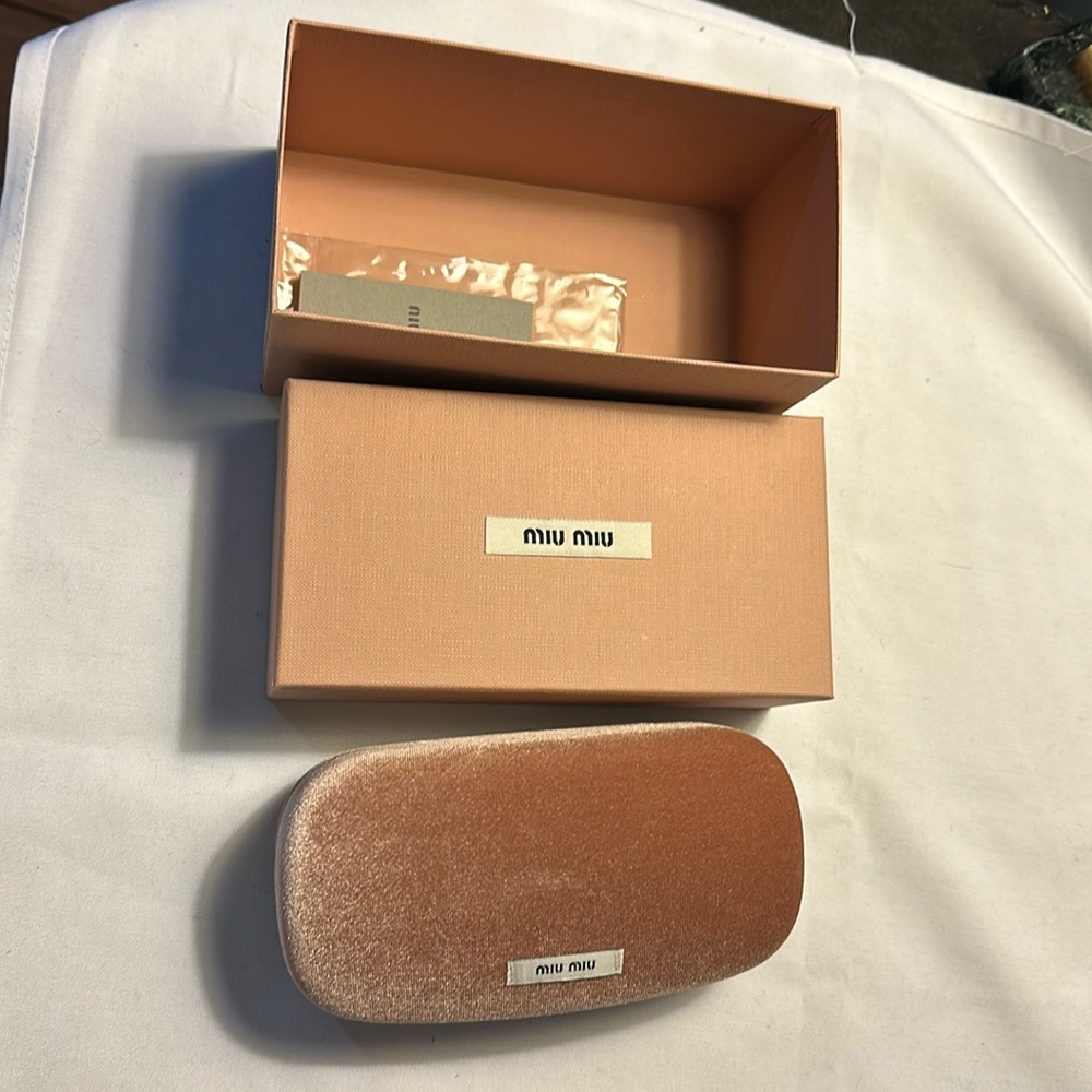 MIU MIU spare sunglasses 🕶️ cases